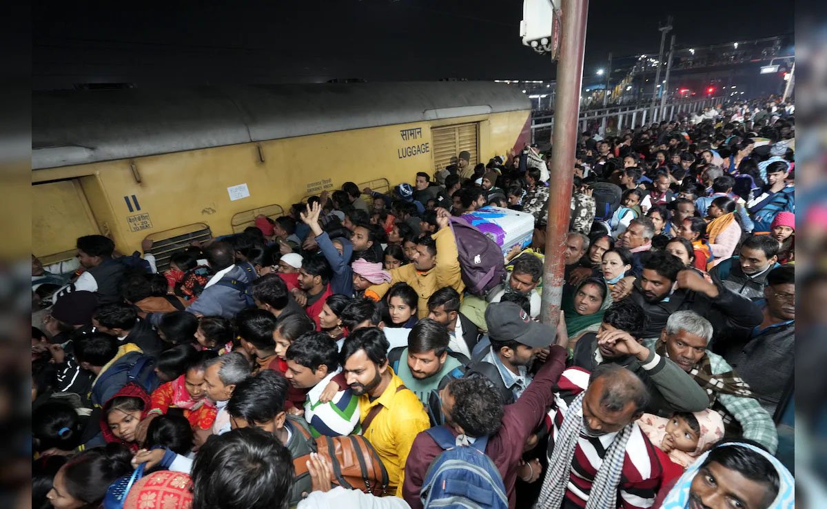 नई दिल्ली रेलवे स्टेशन पर भगदड़ की घटना पर aipmm ने शोक  व्यक्त किया