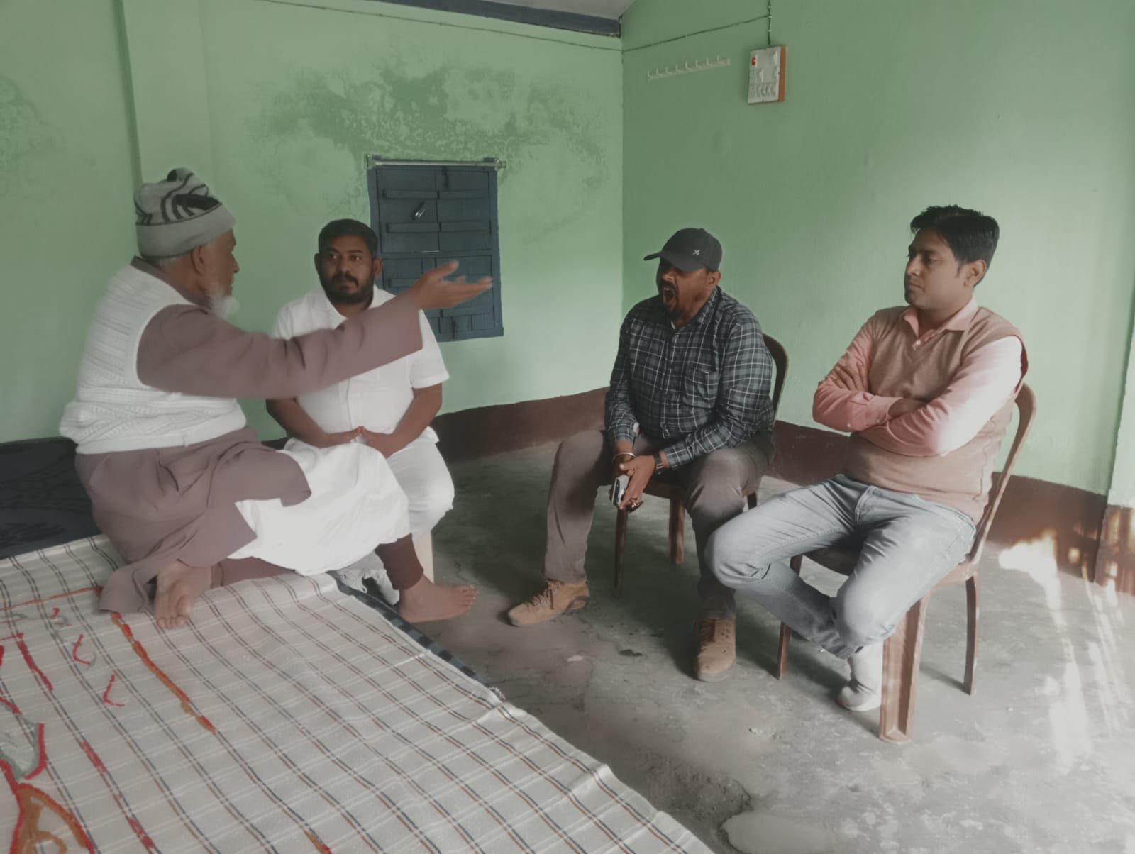 तारिक़ अनवर ने दीनबंधी, जिला सुपौल का दौरा किया, संगठन विस्तार पर हुई विशेष चर्चा