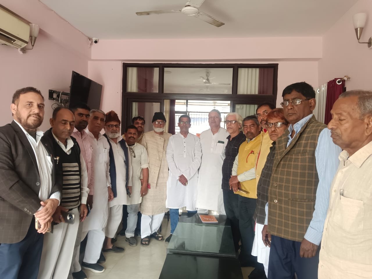 चुनाव में हिस्सेदारी नहीं मिली तो वोट बहिष्कार का ऐलान