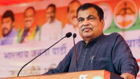 केंद्रीय मंत्री नितिन गडकरी का बयान: “मुस्लिम 100 बार नमाज़ पढ़े,  साथ में विज्ञान भी पढ़ें” 