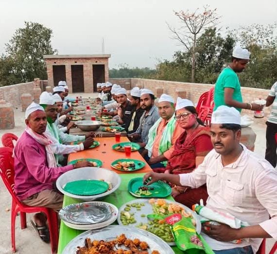 दावते इफ्तार का आयोजन, अमन और भाईचारे का संदेश