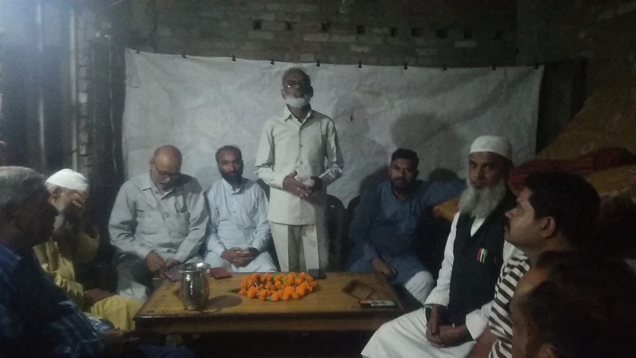 धामपुर में मिसाइल मैन डॉ. ए.पी.जे. अब्दुल कलाम का जन्मदिन धूमधाम से मनाया गया